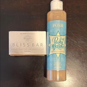 Perfectly Posh Blue and Cream Bath Soak and Bubbles